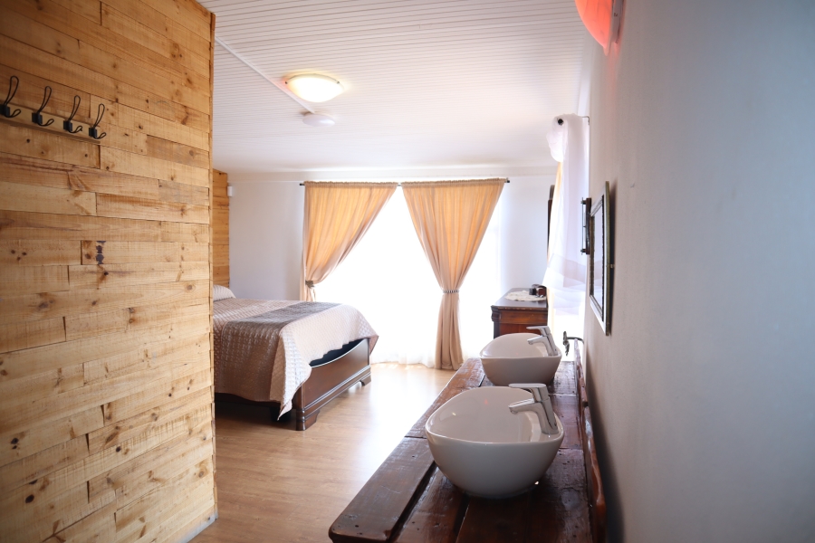 3 Bedroom Property for Sale in Wavecrest Eastern Cape